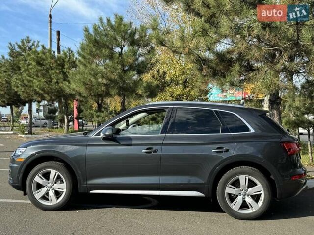 Сірий Ауді Ку 5, об'ємом двигуна 1.98 л та пробігом 63 тис. км за 27900 $, фото 5 на Automoto.ua