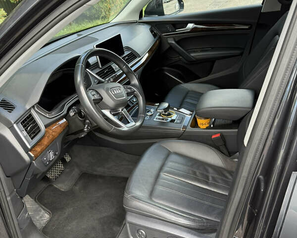 Серый Ауди Ку 5, объемом двигателя 2 л и пробегом 148 тыс. км за 27500 $, фото 22 на Automoto.ua