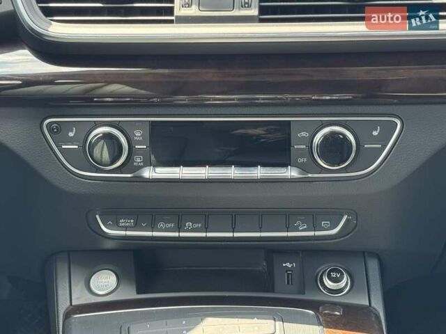 Серый Ауди Ку 5, объемом двигателя 1.98 л и пробегом 40 тыс. км за 25800 $, фото 26 на Automoto.ua