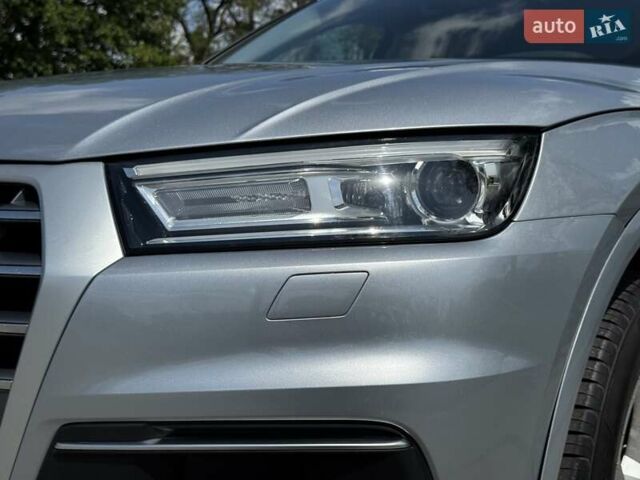 Серый Ауди Ку 5, объемом двигателя 1.98 л и пробегом 40 тыс. км за 25800 $, фото 83 на Automoto.ua