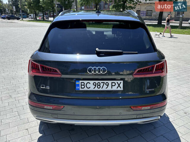 Сірий Ауді Ку 5, об'ємом двигуна 1.98 л та пробігом 40 тис. км за 35975 $, фото 7 на Automoto.ua