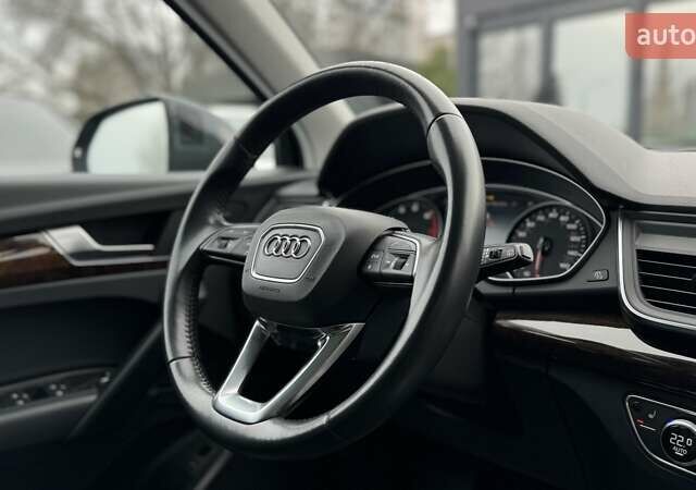 Сірий Ауді Ку 5, об'ємом двигуна 1.98 л та пробігом 78 тис. км за 27500 $, фото 21 на Automoto.ua