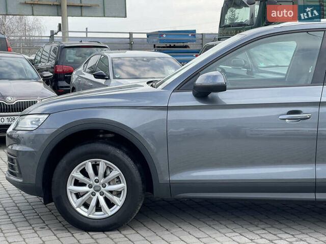 Серый Ауди Ку 5, объемом двигателя 1.97 л и пробегом 204 тыс. км за 28400 $, фото 18 на Automoto.ua