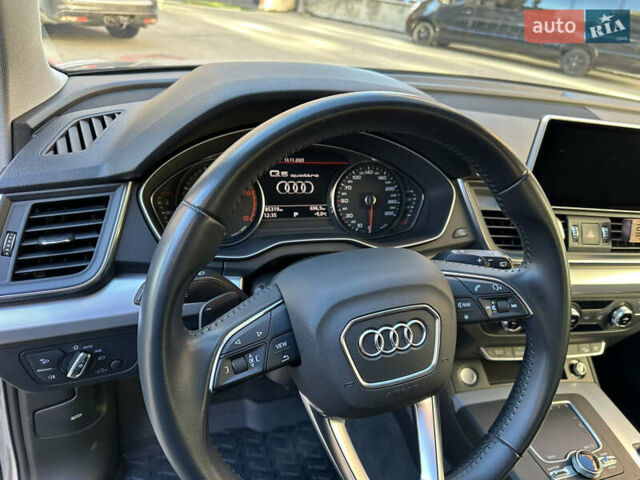 Серый Ауди Ку 5, объемом двигателя 1.97 л и пробегом 85 тыс. км за 38000 $, фото 13 на Automoto.ua