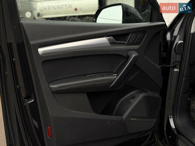 Серый Ауди Ку 5, объемом двигателя 2 л и пробегом 70 тыс. км за 26800 $, фото 7 на Automoto.ua