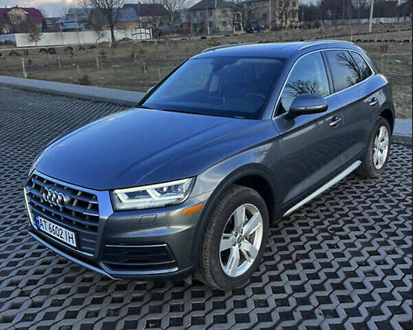 Серый Ауди Ку 5, объемом двигателя 1.98 л и пробегом 55 тыс. км за 27800 $, фото 3 на Automoto.ua