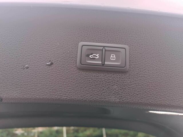 Серый Ауди Ку 5, объемом двигателя 2 л и пробегом 165 тыс. км за 21900 $, фото 23 на Automoto.ua