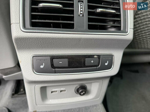 Серый Ауди Ку 5, объемом двигателя 2 л и пробегом 129 тыс. км за 19200 $, фото 18 на Automoto.ua