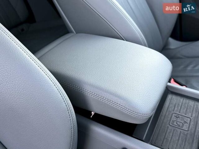 Сірий Ауді Ку 5, об'ємом двигуна 2 л та пробігом 220 тис. км за 29900 $, фото 43 на Automoto.ua