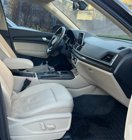 Серый Ауди Ку 5, объемом двигателя 1.98 л и пробегом 116 тыс. км за 29300 $, фото 13 на Automoto.ua