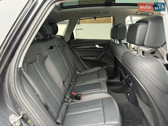 Серый Ауди Ку 5, объемом двигателя 1.98 л и пробегом 100 тыс. км за 25900 $, фото 44 на Automoto.ua