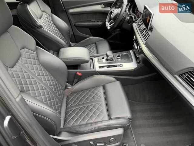 Серый Ауди Ку 5, объемом двигателя 2.97 л и пробегом 71 тыс. км за 53500 $, фото 87 на Automoto.ua