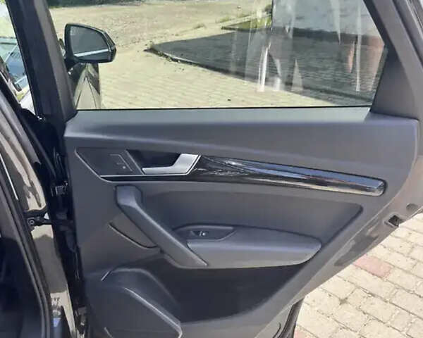 Сірий Ауді Ку 5, об'ємом двигуна 1.98 л та пробігом 97 тис. км за 28000 $, фото 11 на Automoto.ua