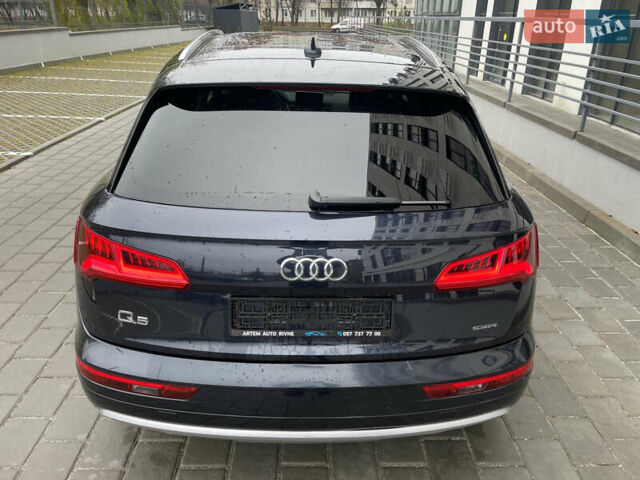 Сірий Ауді Ку 5, об'ємом двигуна 2 л та пробігом 300 тис. км за 21000 $, фото 5 на Automoto.ua