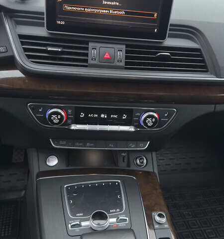 Серый Ауди Ку 5, объемом двигателя 1.98 л и пробегом 103 тыс. км за 28999 $, фото 15 на Automoto.ua