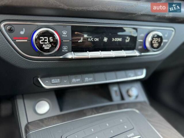 Сірий Ауді Ку 5, об'ємом двигуна 1.98 л та пробігом 63 тис. км за 27900 $, фото 26 на Automoto.ua