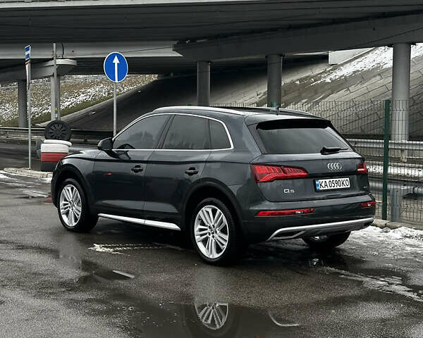 Серый Ауди Ку 5, объемом двигателя 1.98 л и пробегом 89 тыс. км за 28000 $, фото 3 на Automoto.ua