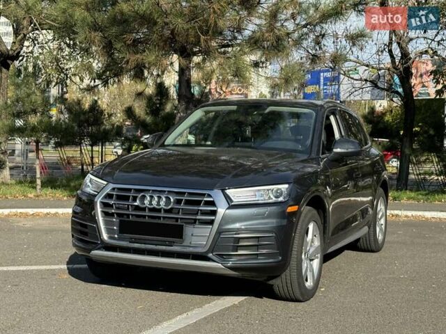 Сірий Ауді Ку 5, об'ємом двигуна 1.98 л та пробігом 63 тис. км за 27900 $, фото 3 на Automoto.ua