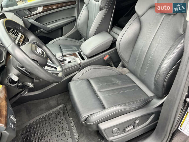 Ауди Ку 5 2019 в Киеве на Automoto.ua Серый Ауди Ку 5, объемом двигателя 1.98 л и пробегом 84 тыс. км за 28000 $, фото 26 на Automoto.ua