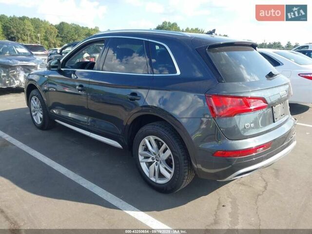 Серый Ауди Ку 5, объемом двигателя 2 л и пробегом 117 тыс. км за 13900 $, фото 3 на Automoto.ua