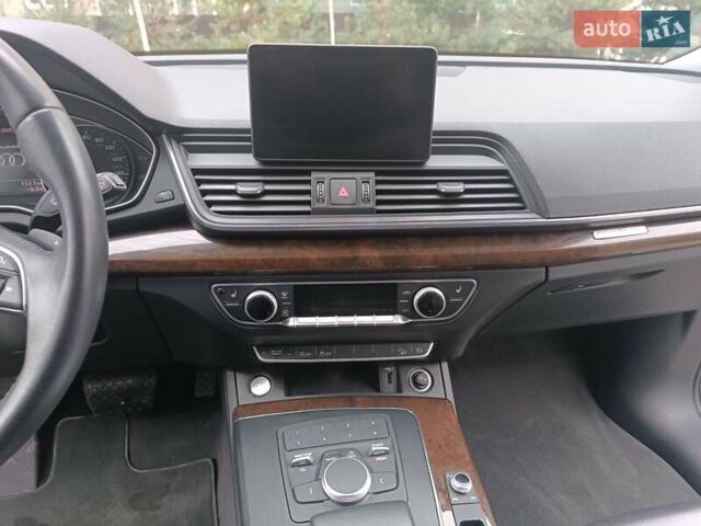 Серый Ауди Ку 5, объемом двигателя 1.98 л и пробегом 165 тыс. км за 22999 $, фото 23 на Automoto.ua