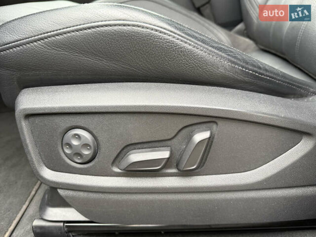 Серый Ауди Ку 5, объемом двигателя 1.98 л и пробегом 100 тыс. км за 25900 $, фото 34 на Automoto.ua