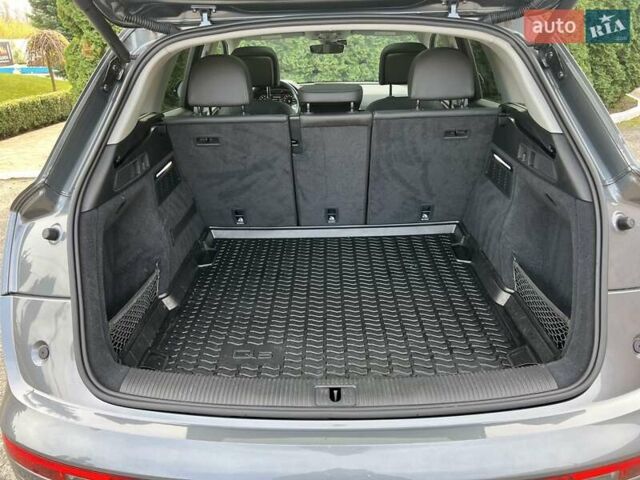 Серый Ауди Ку 5, объемом двигателя 0 л и пробегом 104 тыс. км за 27500 $, фото 30 на Automoto.ua