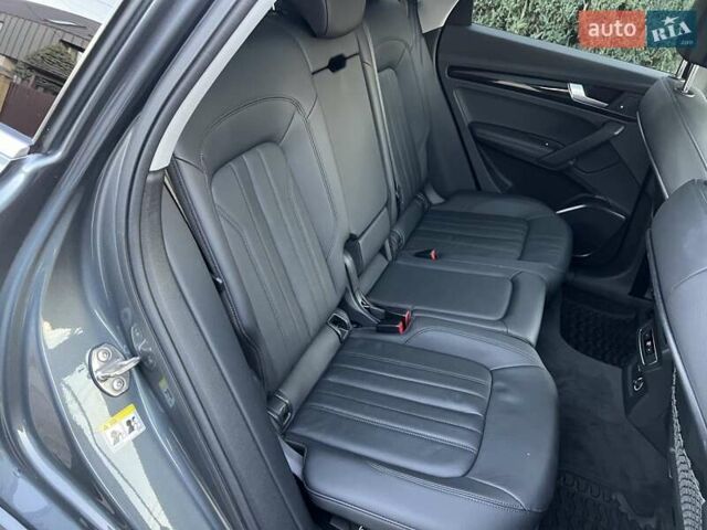 Сірий Ауді Ку 5, об'ємом двигуна 2 л та пробігом 104 тис. км за 26900 $, фото 29 на Automoto.ua