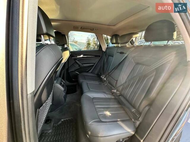 Сірий Ауді Ку 5, об'ємом двигуна 2 л та пробігом 34 тис. км за 29990 $, фото 36 на Automoto.ua