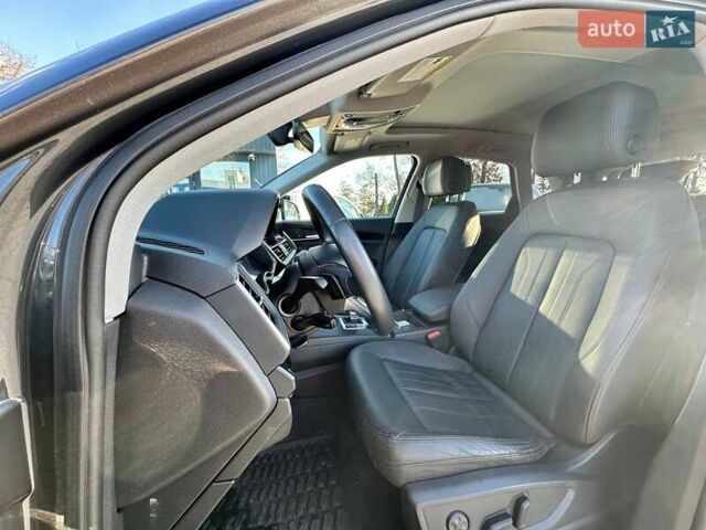 Сірий Ауді Ку 5, об'ємом двигуна 2 л та пробігом 34 тис. км за 29990 $, фото 17 на Automoto.ua