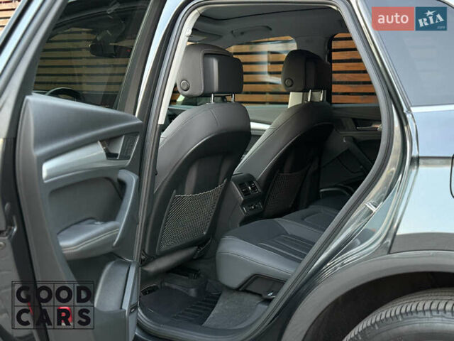 Серый Ауди Ку 5, объемом двигателя 1.98 л и пробегом 30 тыс. км за 52000 $, фото 28 на Automoto.ua