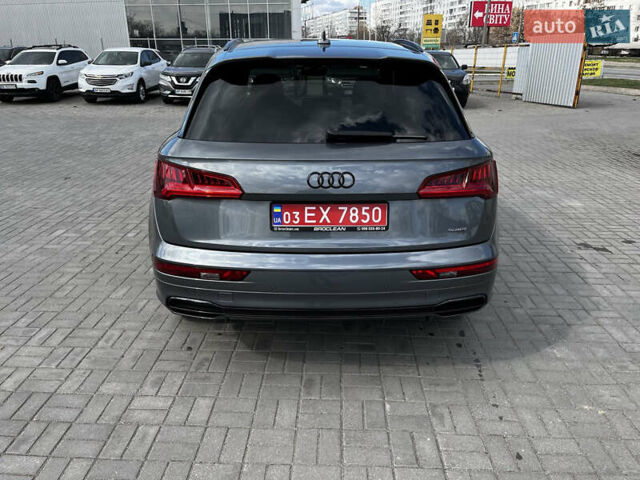 Серый Ауди Ку 5, объемом двигателя 2 л и пробегом 204 тыс. км за 29500 $, фото 3 на Automoto.ua