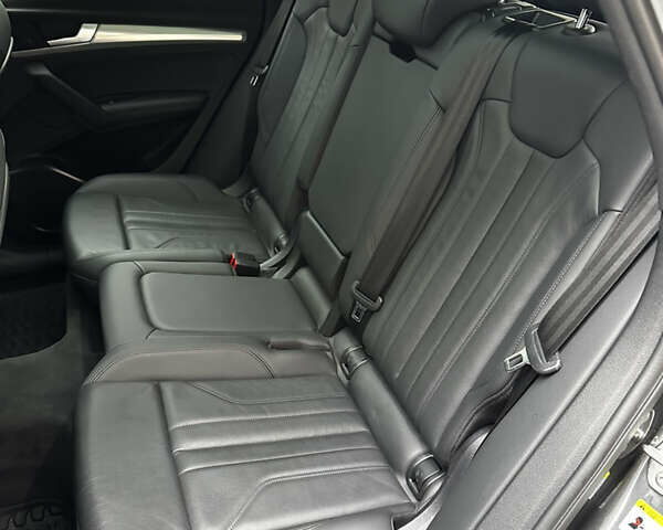 Сірий Ауді Ку 5, об'ємом двигуна 1.98 л та пробігом 98 тис. км за 29950 $, фото 55 на Automoto.ua