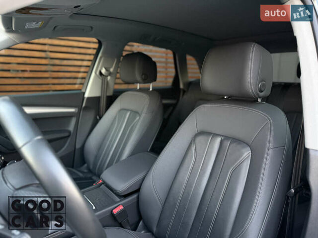 Серый Ауди Ку 5, объемом двигателя 1.98 л и пробегом 30 тыс. км за 52000 $, фото 21 на Automoto.ua