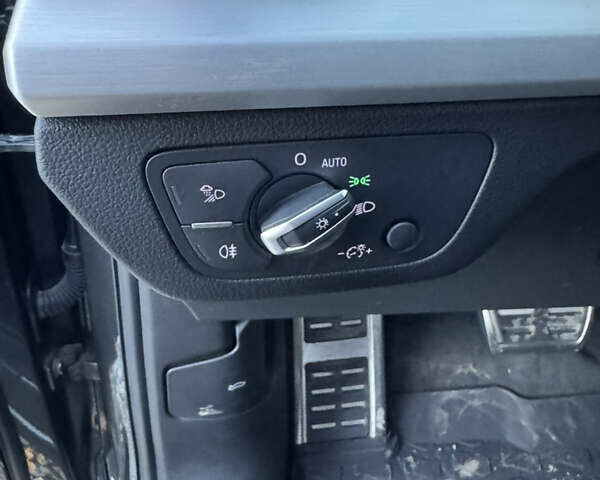 Серый Ауди Ку 5, объемом двигателя 1.97 л и пробегом 215 тыс. км за 39000 $, фото 18 на Automoto.ua