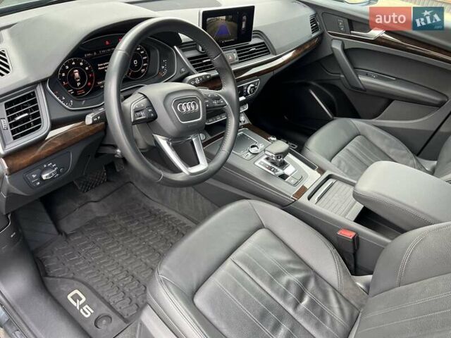 Серый Ауди Ку 5, объемом двигателя 0 л и пробегом 104 тыс. км за 27500 $, фото 21 на Automoto.ua