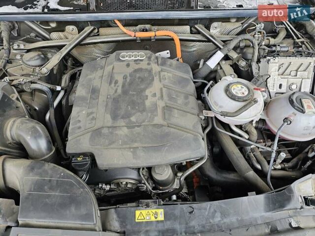 Серый Ауди Ку 5, объемом двигателя 1.98 л и пробегом 55 тыс. км за 39999 $, фото 14 на Automoto.ua