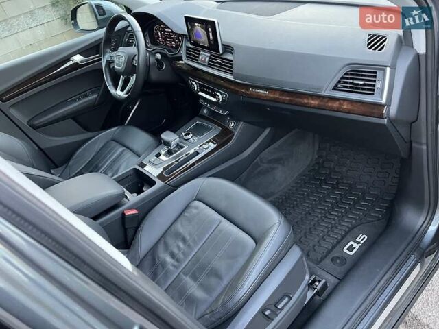 Сірий Ауді Ку 5, об'ємом двигуна 2 л та пробігом 104 тис. км за 26900 $, фото 31 на Automoto.ua