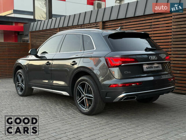 Серый Ауди Ку 5, объемом двигателя 1.98 л и пробегом 30 тыс. км за 52000 $, фото 4 на Automoto.ua