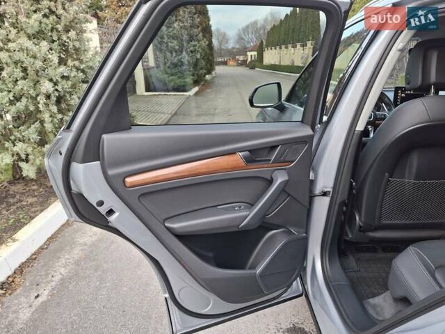 Серый Ауди Ку 5, объемом двигателя 2 л и пробегом 77 тыс. км за 28500 $, фото 15 на Automoto.ua