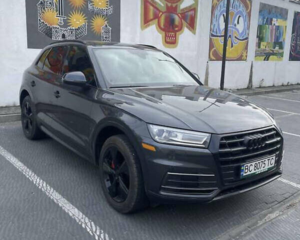 Серый Ауди Ку 5, объемом двигателя 1.98 л и пробегом 70 тыс. км за 37300 $, фото 7 на Automoto.ua