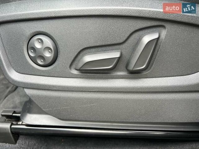 Серый Ауди Ку 5, объемом двигателя 0 л и пробегом 104 тыс. км за 27500 $, фото 20 на Automoto.ua