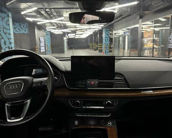 Серый Ауди Ку 5, объемом двигателя 1.98 л и пробегом 46 тыс. км за 36000 $, фото 16 на Automoto.ua