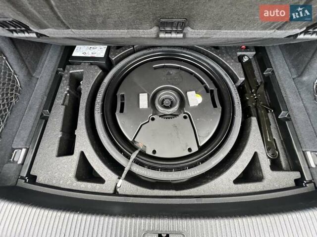 Серый Ауди Ку 5, объемом двигателя 0 л и пробегом 104 тыс. км за 27500 $, фото 31 на Automoto.ua