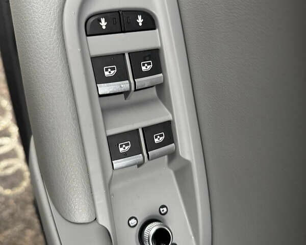 Серый Ауди Ку 5, объемом двигателя 1.98 л и пробегом 76 тыс. км за 32800 $, фото 18 на Automoto.ua