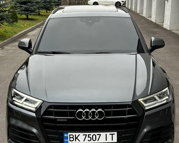 Сірий Ауді Ку 5, об'ємом двигуна 1.98 л та пробігом 98 тис. км за 29950 $, фото 1 на Automoto.ua