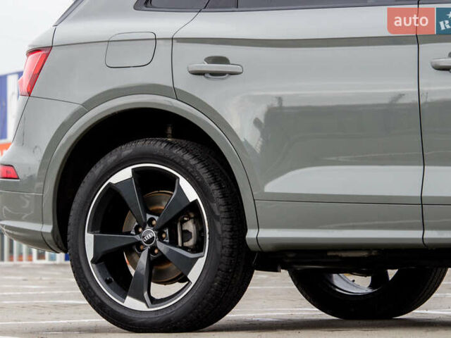 Сірий Ауді Ку 5, об'ємом двигуна 2 л та пробігом 149 тис. км за 31000 $, фото 24 на Automoto.ua