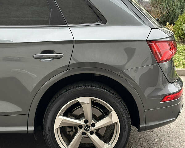 Сірий Ауді Ку 5, об'ємом двигуна 1.98 л та пробігом 98 тис. км за 29950 $, фото 13 на Automoto.ua