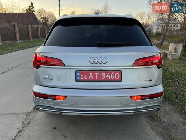 Сірий Ауді Ку 5, об'ємом двигуна 2 л та пробігом 77 тис. км за 28900 $, фото 5 на Automoto.ua