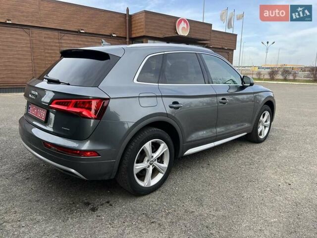 Серый Ауди Ку 5, объемом двигателя 0 л и пробегом 104 тыс. км за 27500 $, фото 5 на Automoto.ua